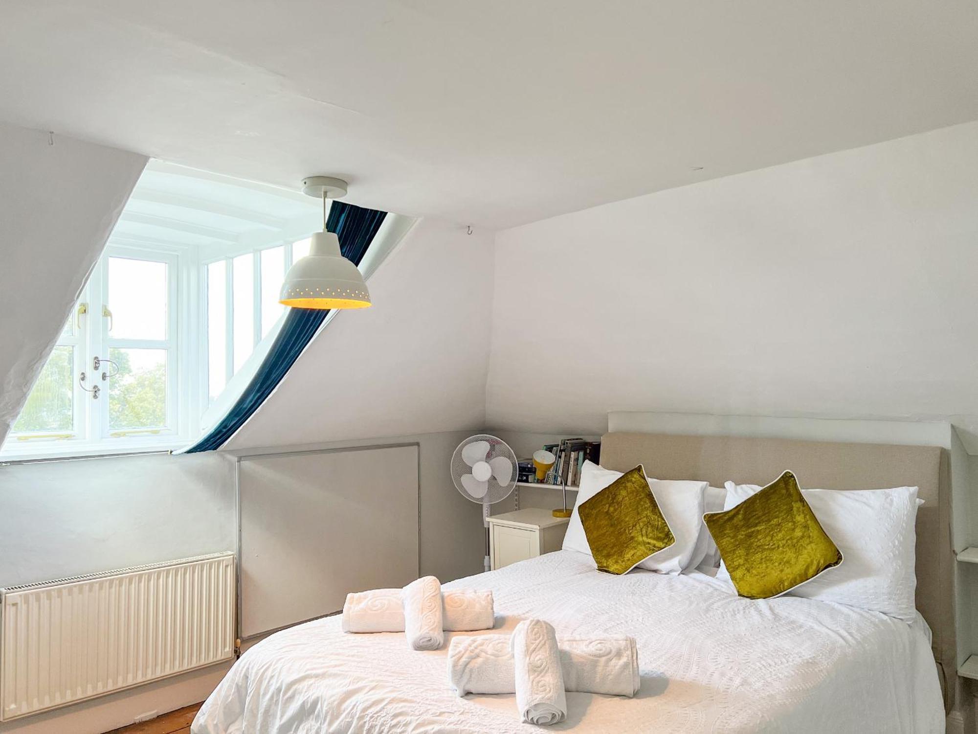 Arden Villa, Sleeps 8, Moments From The Golden Sandy Beach Of Ryde Ryde  Kültér fotó