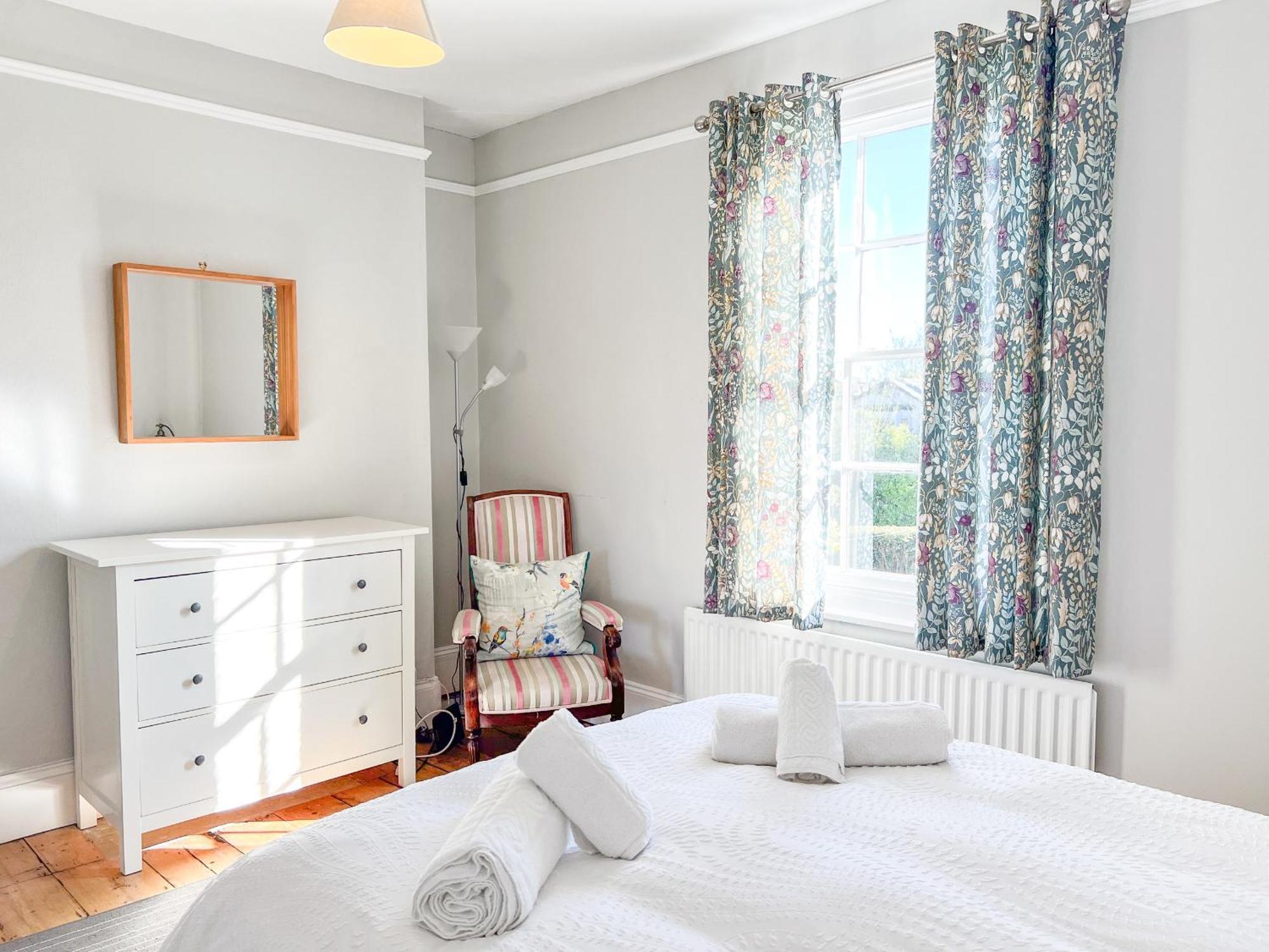 Arden Villa, Sleeps 8, Moments From The Golden Sandy Beach Of Ryde Ryde  Kültér fotó